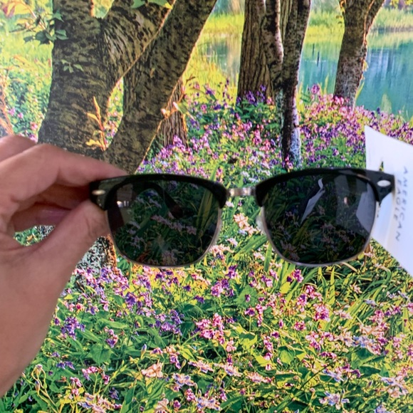 American eagle Sunglasses - Picture 8 of 13